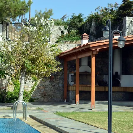 Apartman Mare Monte-ch, Amazing View-shared Pool Hriszí Aktí Haniá
